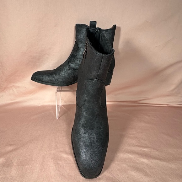 Boutique by Corkys Starboard Black Metallic Ankle Boots - Size 10 - Picture 3 of 11